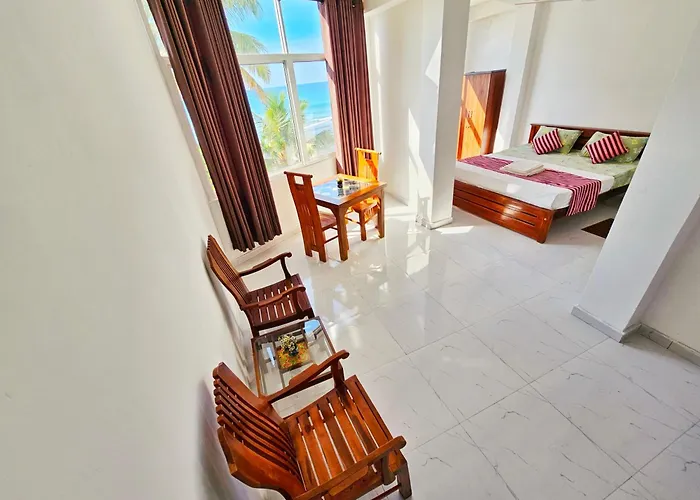 Lucky Pearl Beach Resort Unawatuna