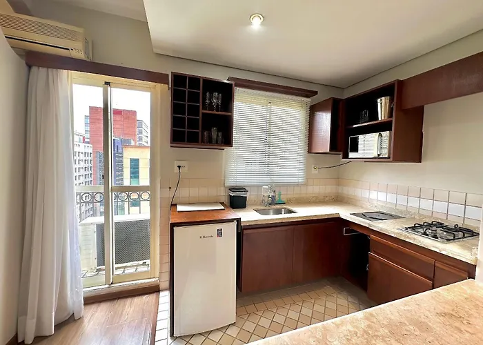 Flat Funchal JK Vila Olímpia Limpeza Diária São Paulo