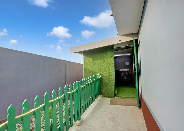 Hotel O The Farmhouse Inn Guwahati