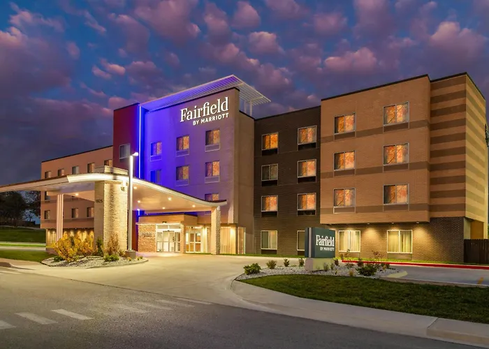 Fairfield By Marriott Inn & Suites Kansas City At The Legends