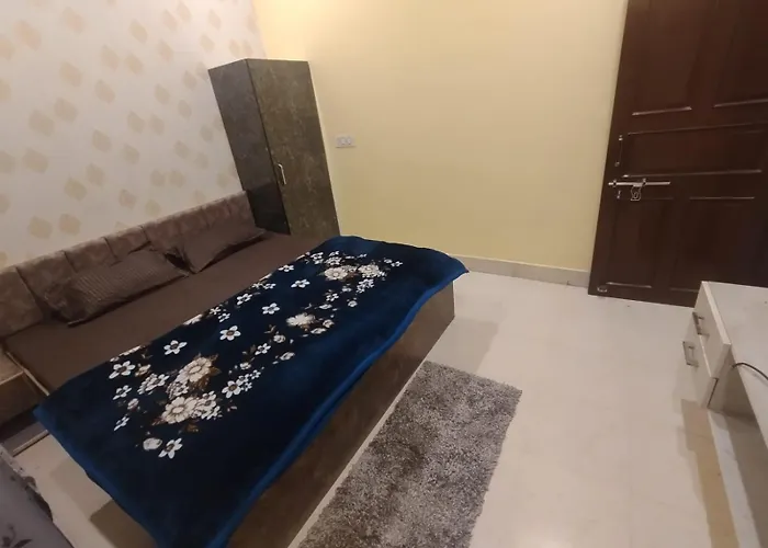 Sudarshan Home Stay Varanasi