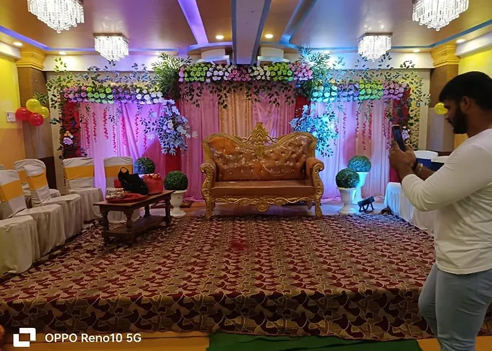 Hotel Devi Darbar Begusarai