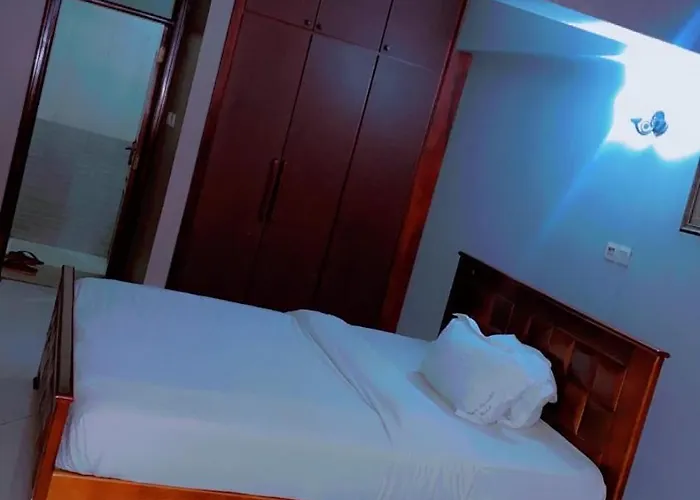 Super Paradise Hotel Kampala