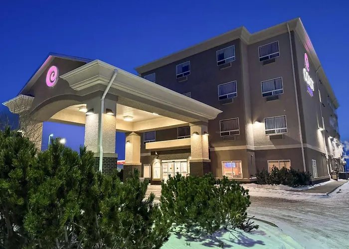 Coast Weyburn Hotel