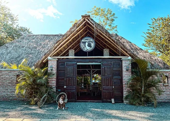 Monoloko Lodge Popoyo