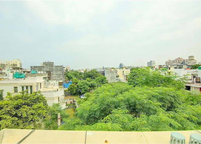 Fabhotel Phoenix Hospitality - Nr Dlf Cyber Hub & Metro, Gurugram Gurgaon