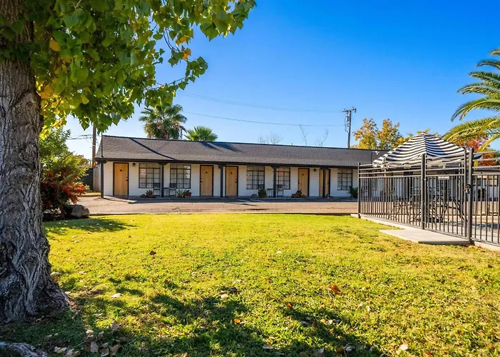 Triangle Motel Red Bluff