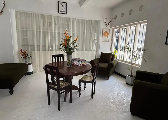 Captain'S Lounge- By Prince Of Galle
