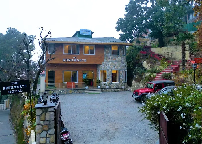 The Kenilworth Mussoorie By Stotrak On Mall Road With On-Site Parking