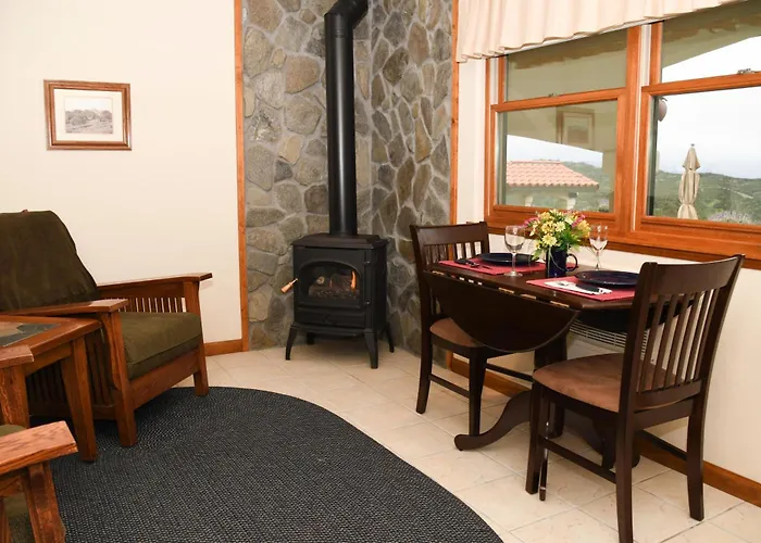 Inn At The Pinnacles Soledad