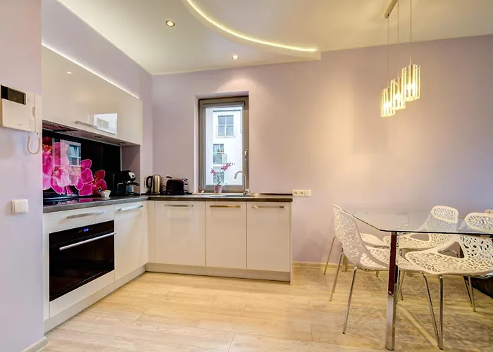 Apartments By The River In Gdansk With Pool, Sauna & Gym By Noclegi Renters Gdańsk