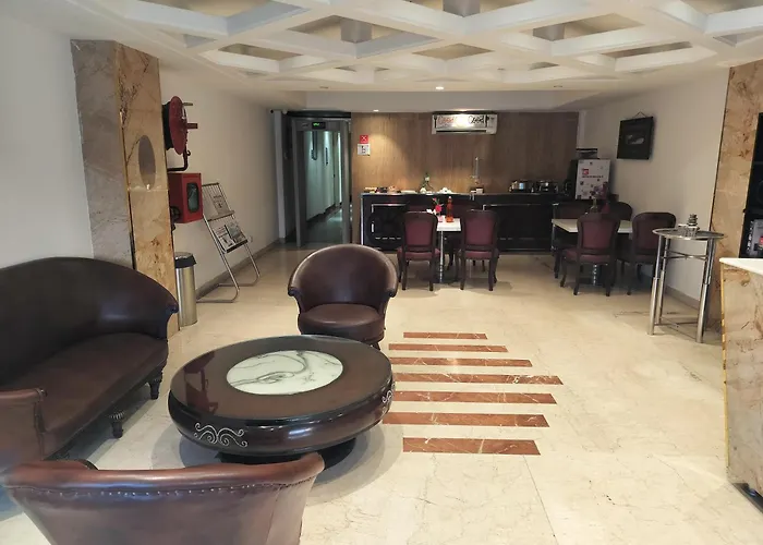 Hotel The Class Igi Airport New Delhi