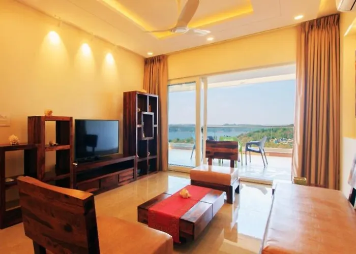 Kuber Mandovi Bay Hotel Panaji