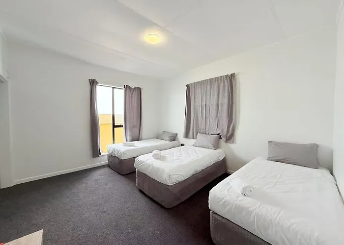 Unit 11 Fenton Summer Lodge Rotorua