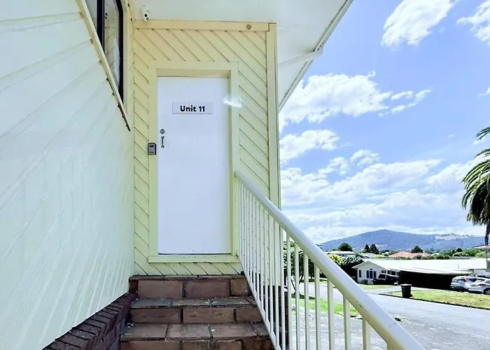 Unit 11 Fenton Summer Lodge Rotorua