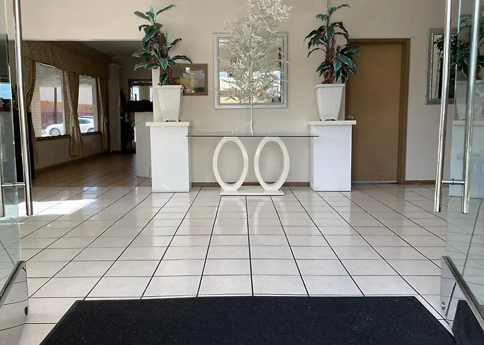 Grand Inn Fullerton