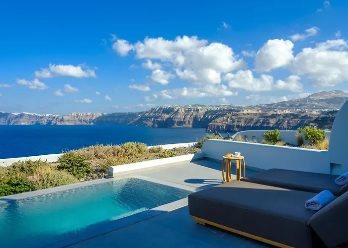 Neptune Luxury Suites Akrotiri 