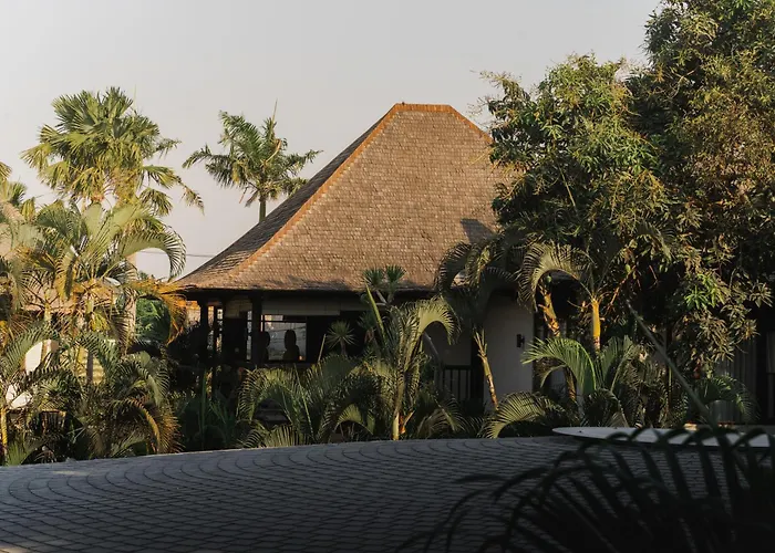 Wave House Boutique Surf Hotel - Adults Only Canggu (Bali)