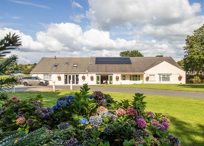 Lovesgrove Country Guest House Pembroke Dock