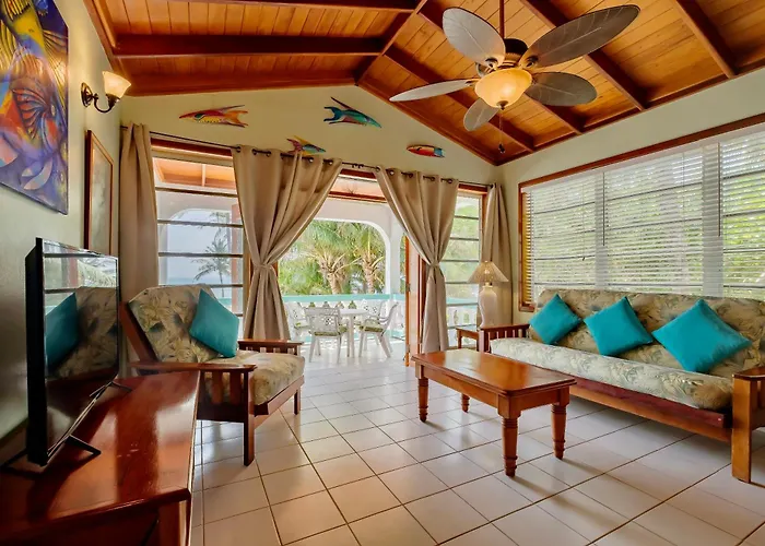Coral Bay Villas San Pedro 