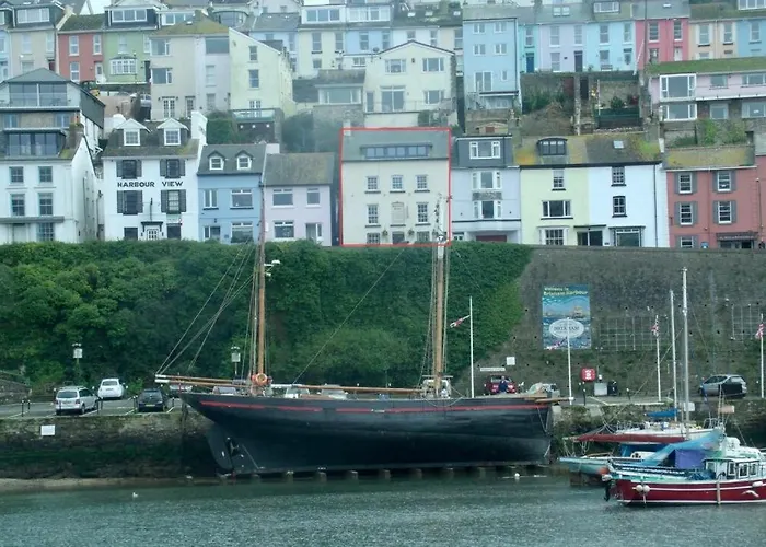 Sampford Harbour Side Guest House Brixham