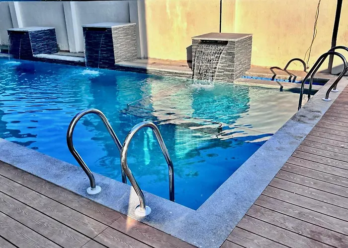 Hotel Castle Manor - Auroville Beach Pondicherry