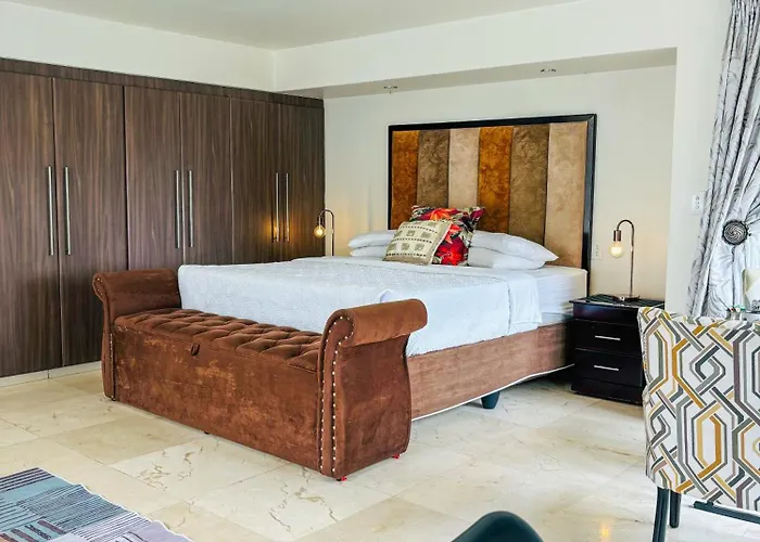 112 On Kloof Villa Germiston