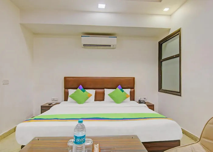 Itsy Hotels Prime Stay Delhi 