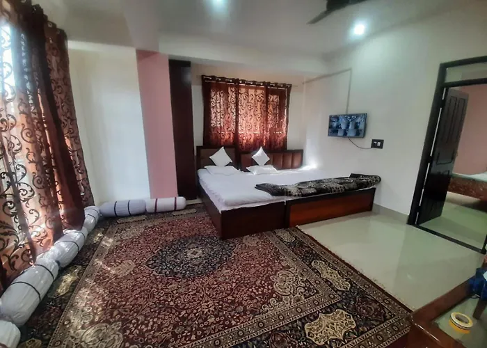 Royal Pamposh Hotel Srinagar 