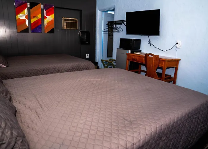 Maverick Motel Raton