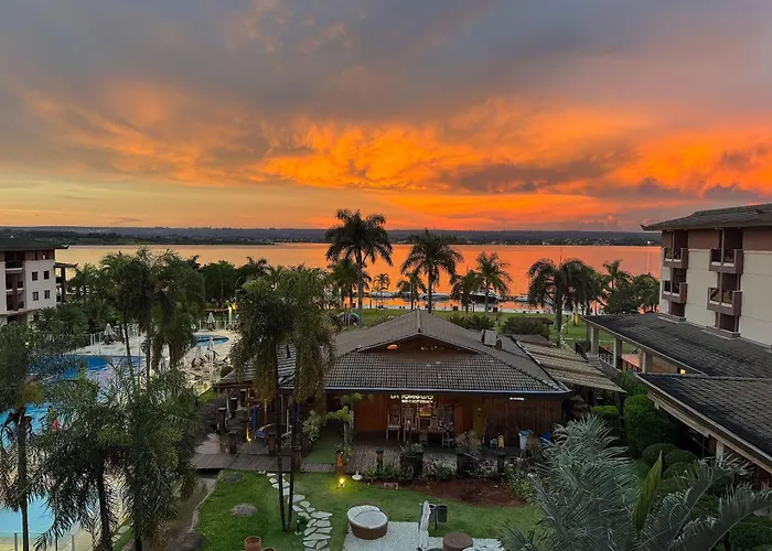 Life Resort beira lago próx a esplanada Brasília
