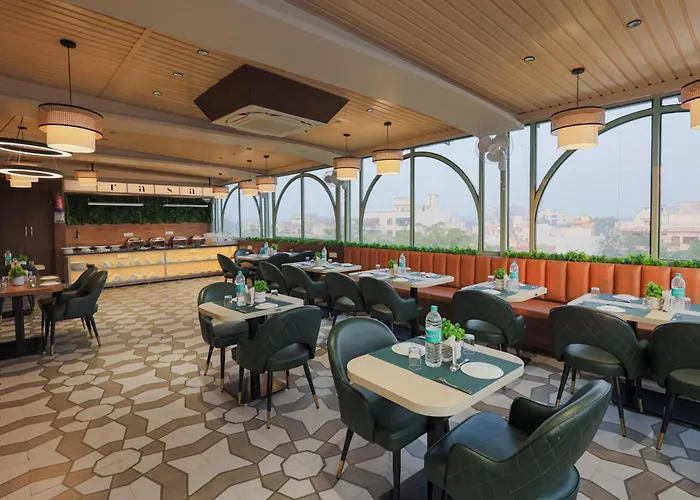The Triana Hotel Varanasi