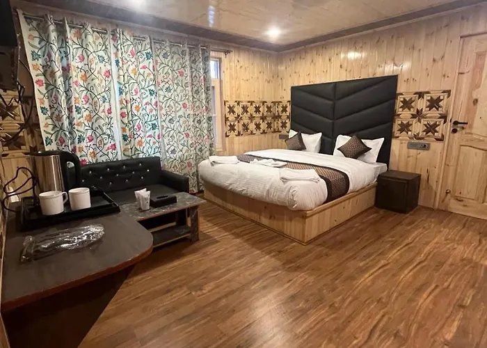 Pine Palace Resort Pahalgam