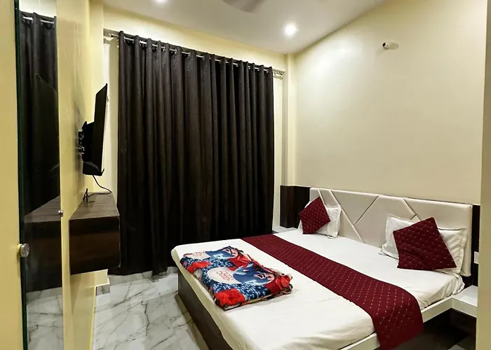 Cable Car Hotel Varanasi