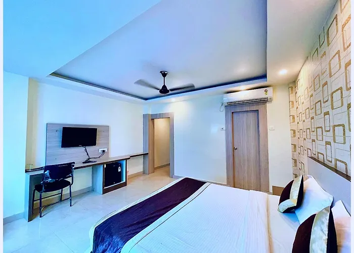 Hotel Aparna Grand Near Ram Janam Bhoomi And Temple - Fully Air Conditioned - Free Wifi Available - Best Budget Hotel In Ayodhya
