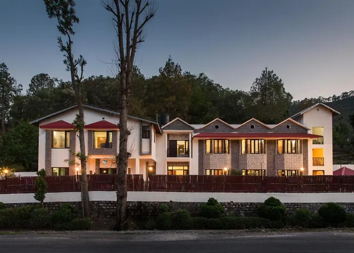 Ivy The Boutique Hotel Near Neem Karoli Temple Nainital