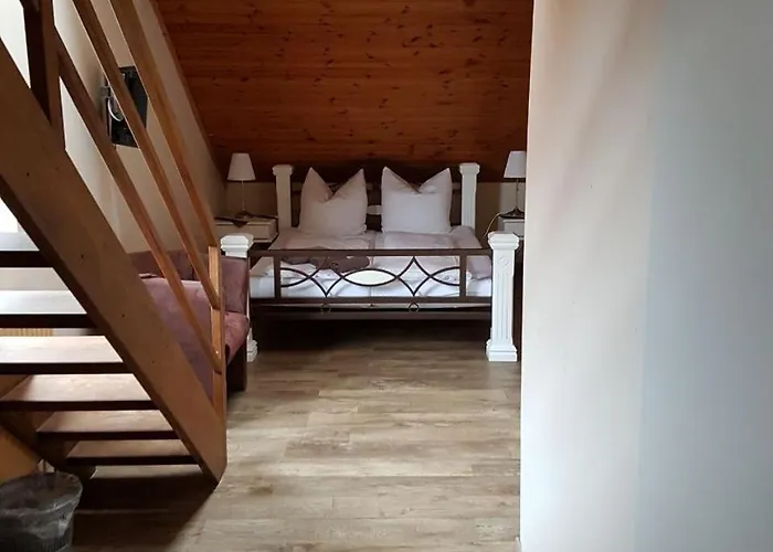 Bikerhotel Zur Schanze Apen
