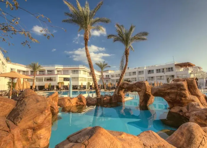 Swiss Heaven Sharming Inn Hotel - Couples & Families Only