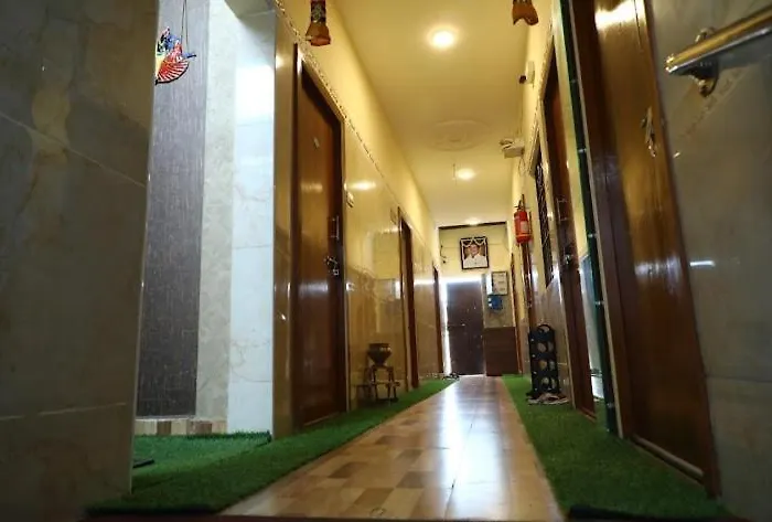 Babu Naidu Residency Bnr Hotel Vellore