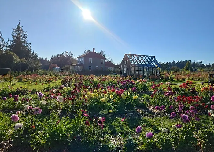 Woodside Farm Country Inn Sooke