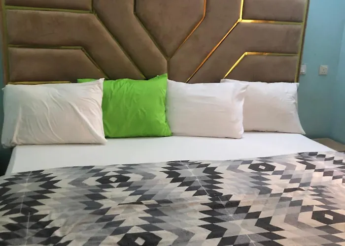 Luxury Place Hotel And Apartments Abuja