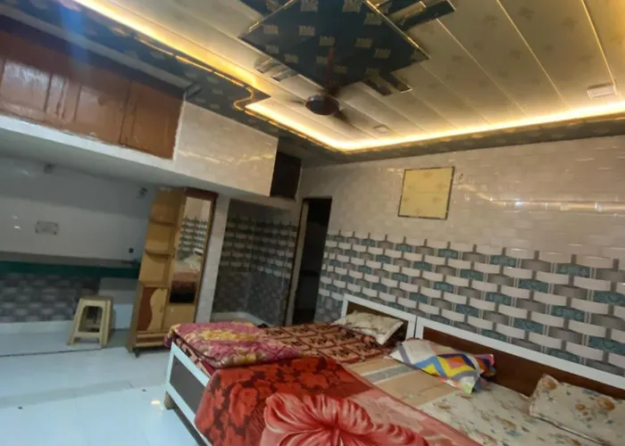 Radha Kunj Sewa Dham Hotel Vrindavan