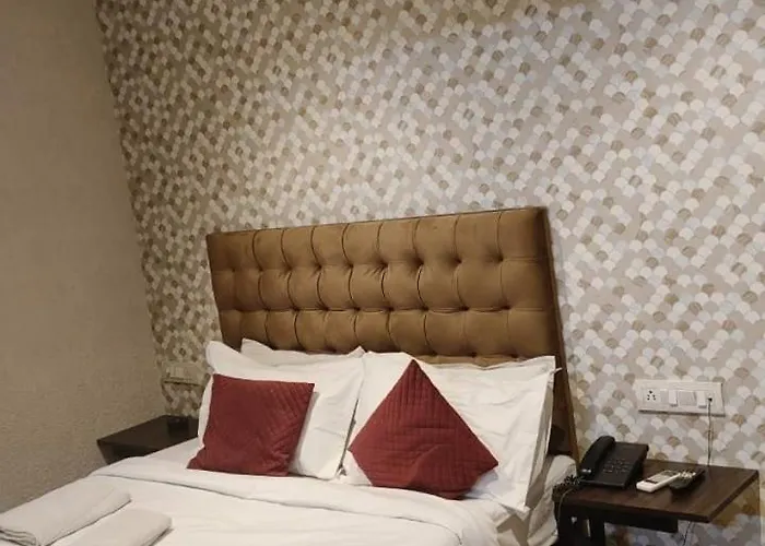 Hotel Royal Garden Calcuta