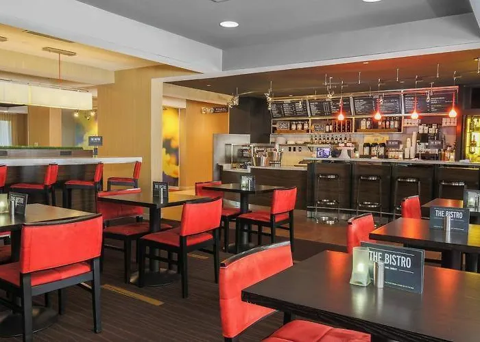 Courtyard By Marriott Hotel Flint