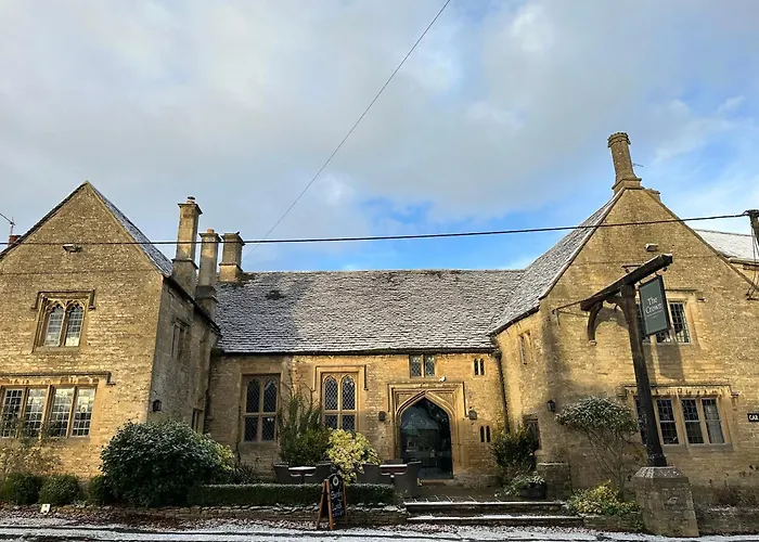 The Crown At Shipton Hotel Shipton under Wychwood