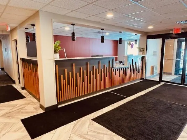 Red Rock Hotel & Suites Hibbing