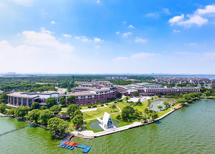 Suzhou Tongli Lake View Hotel