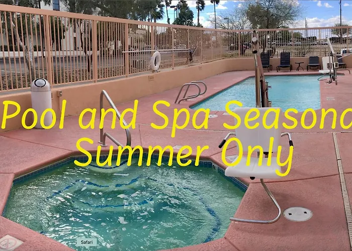 Hotel Baymont By Wyndham Tucson Airport