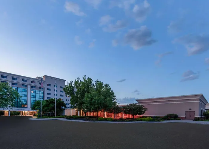 Randolph Hotel Liverpool Syracuse Airport West, Trademark