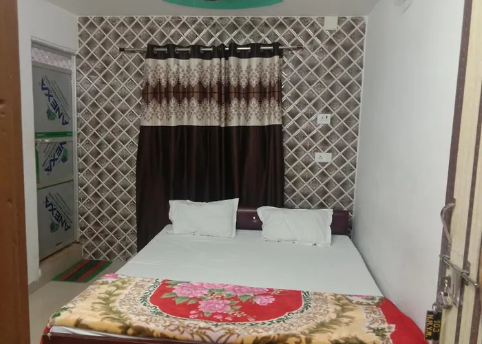 New Hotel Yatri Niwas Varanasi